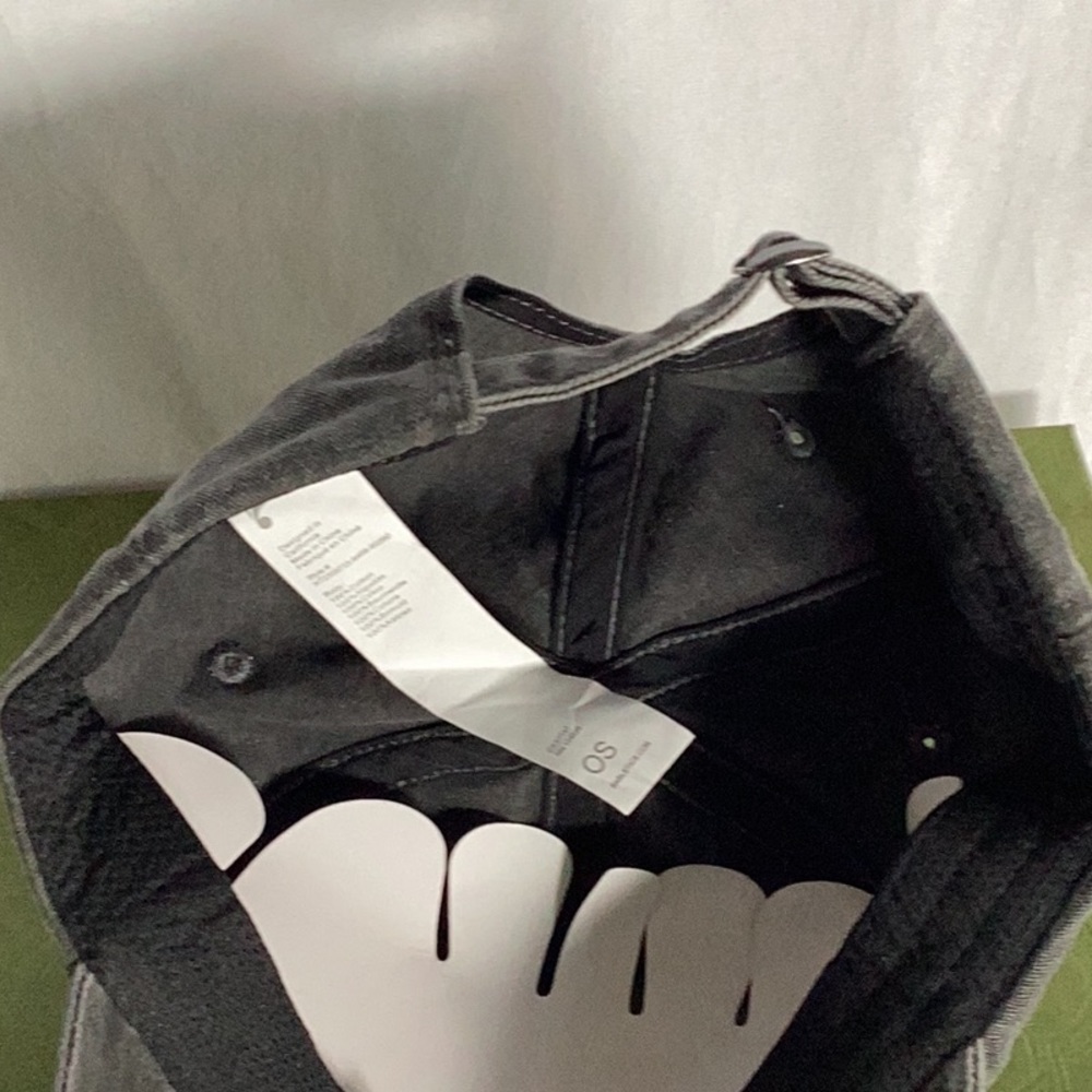 Fabletics hat - Picture 4 of 6